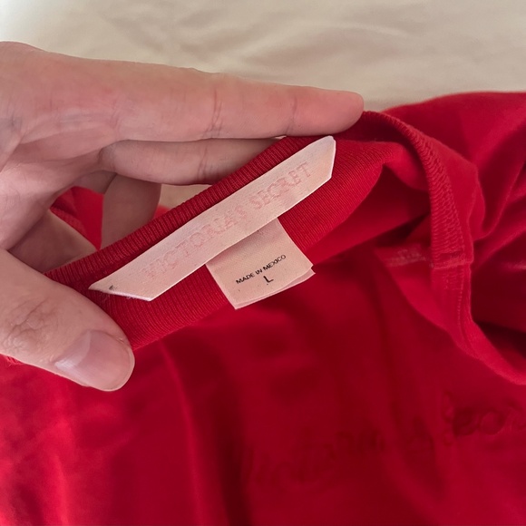 VINTAGE Victoria's Secret red embroidered nightdress - Picture 6 of 8